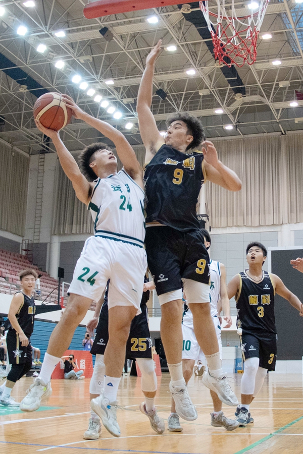 强硬对抗(学通社记者 仇傲 摄) 强硬对抗(学通社记者 仇傲 摄)